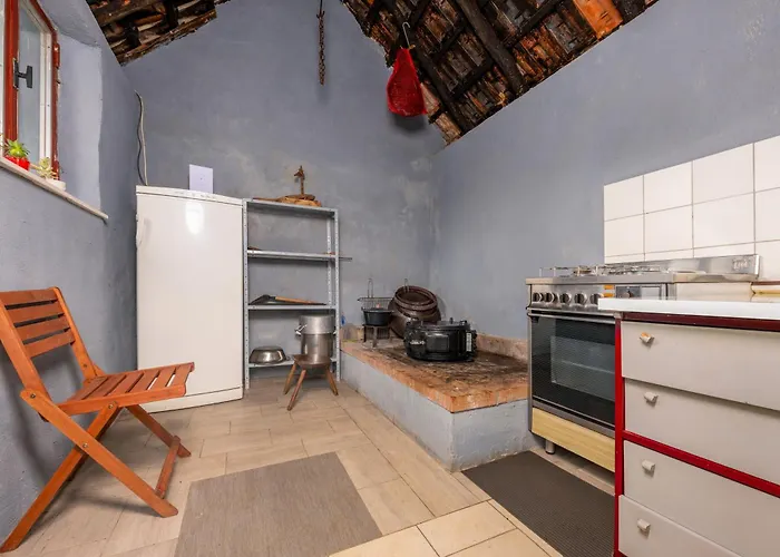 Story Stone House Apartman *