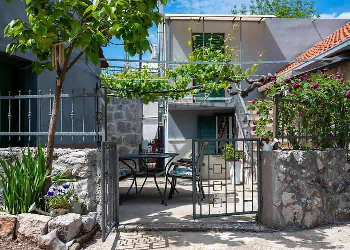 Story Stone House Slivno (Split-Dalmatia)