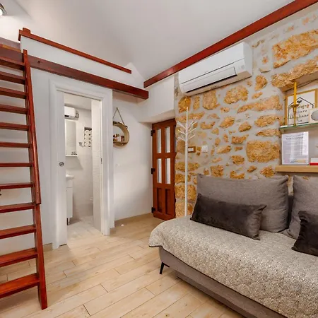 Story Stone House Apartman Slivno