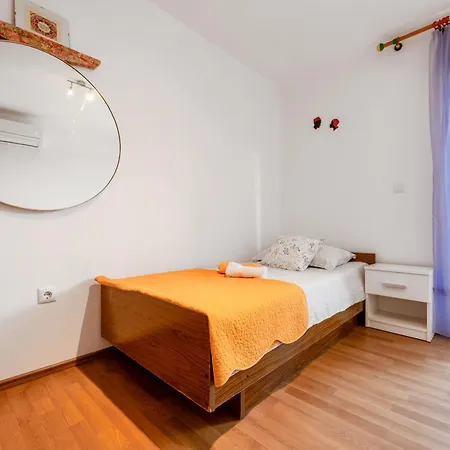 Story Stone House Apartman