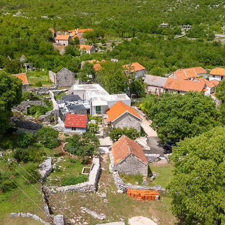 Story Stone House * Slivno (Split-Dalmatia)