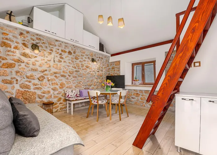 Story Stone House * Slivno (Split-Dalmatia)